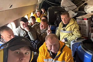 Лесопожарная обстановка в ЯНАО продолжает осложняться. По обращению губернатора соседнего региона Югра направила дополнительные силы для борьбы с огнём.