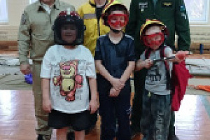 31.10.2025 г. Старшим Летчиком-наблюдателем Няганского авиаотделения Томенюком Василием Васильевичем в рамках реализации программы дополнительного образования «Мы - будущее России» для воспитанников МАОУ г. Нягани «Гимназия»