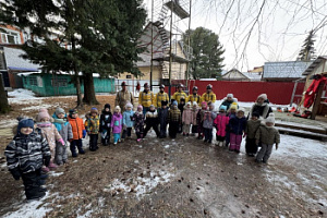 Воспитанники группы "Капельки" детского сада "Солнышко" посетили Ханты-Мансийское авиаотделение 18 ноября